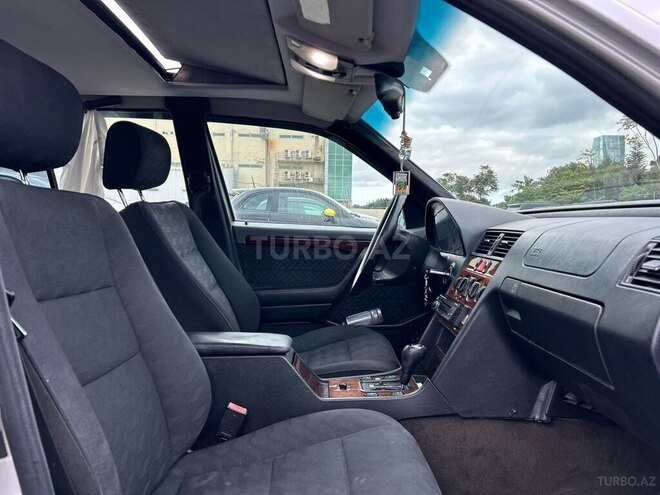 Mercedes C 220 1995, 281,000 km - 2.2 л - Bakı