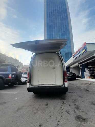 Toyota HiAce 2011, 188,000 km - 2.7 l - Bakı