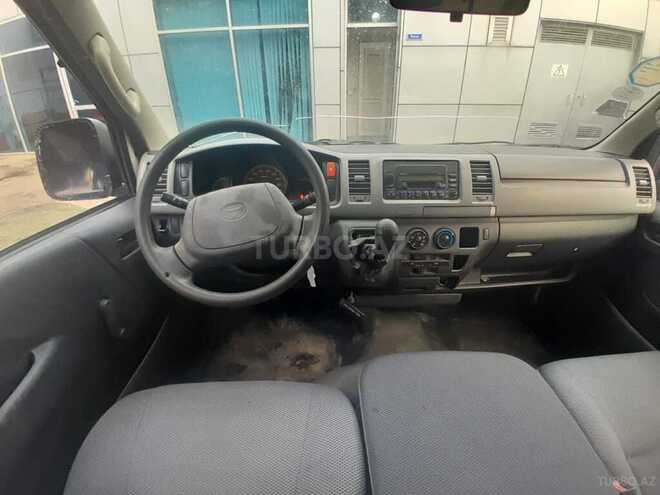 Toyota HiAce 2008, 205,000 km - 2.7 л - Bakı