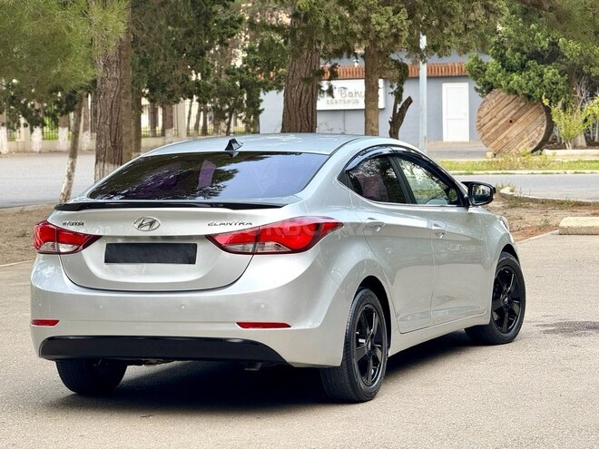 Hyundai Avante 2014, 228,000 km - 1.6 l - Bakı