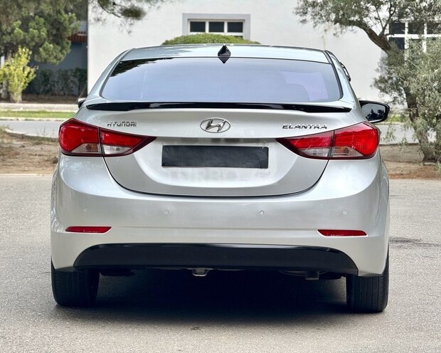 Hyundai Avante 2014, 228,000 km - 1.6 l - Bakı
