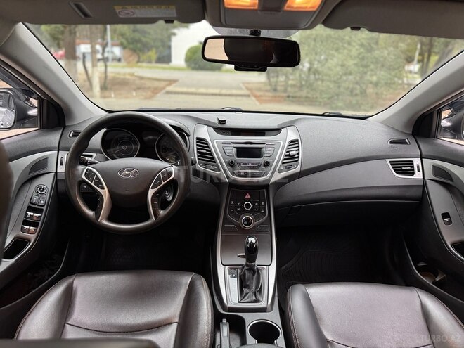 Hyundai Avante 2014, 228,000 km - 1.6 l - Bakı