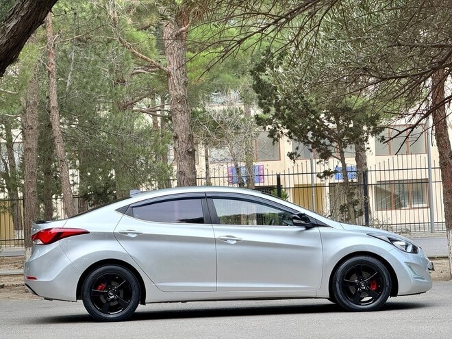 Hyundai Avante 2014, 228,000 km - 1.6 l - Bakı
