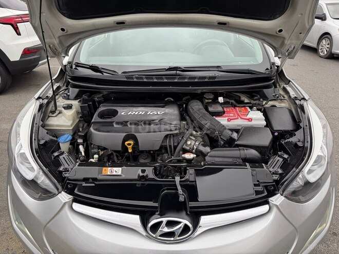 Hyundai Avante 2014, 228,000 km - 1.6 l - Bakı