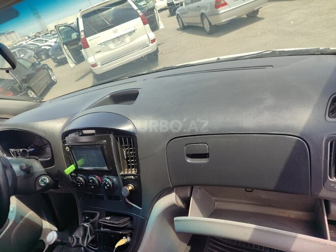 Hyundai H-1 2008, 338,000 km - 2.4 л - Bakı