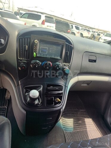 Hyundai H-1 2008, 338,000 km - 2.4 л - Bakı