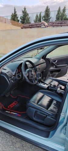 Audi A4 2003, 210,984 km - 1.8 л - Bakı
