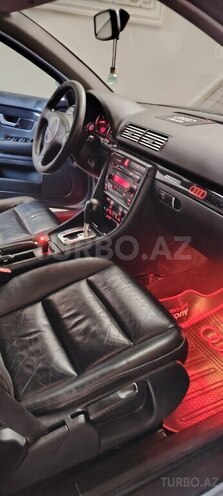Audi A4 2003, 210,984 km - 1.8 л - Bakı