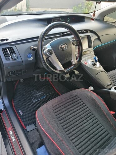 Toyota Prius 2015, 162,000 km - 1.8 л - Bakı