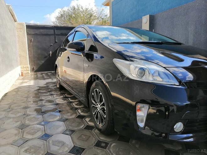 Toyota Prius 2015, 162,000 km - 1.8 л - Bakı