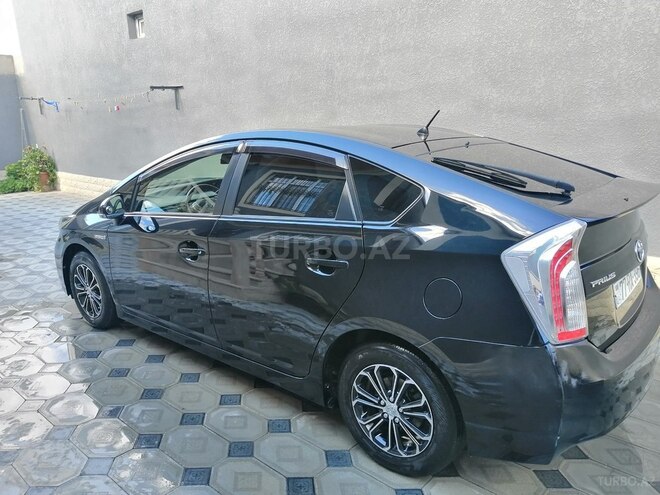 Toyota Prius 2015, 162,000 km - 1.8 л - Bakı