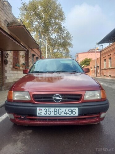 Opel Astra 1997, 415,000 km - 1.6 l - Gəncə