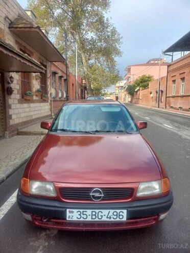 Opel Astra 1997, 415,000 km - 1.6 l - Gəncə