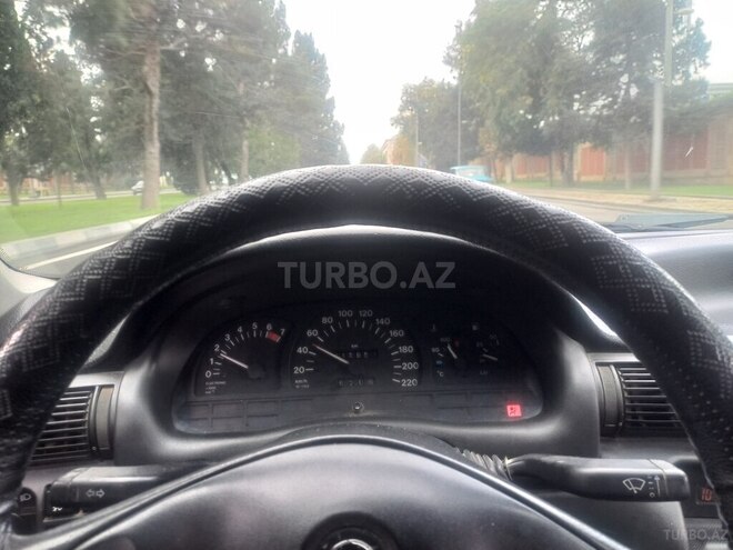 Opel Astra 1997, 415,000 km - 1.6 l - Gəncə