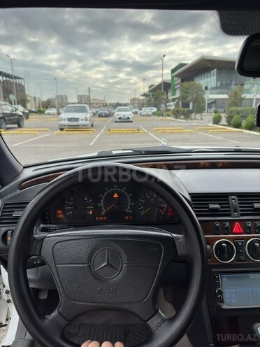 Mercedes C 230 1999, 210,551 km - 2.3 l - Bakı