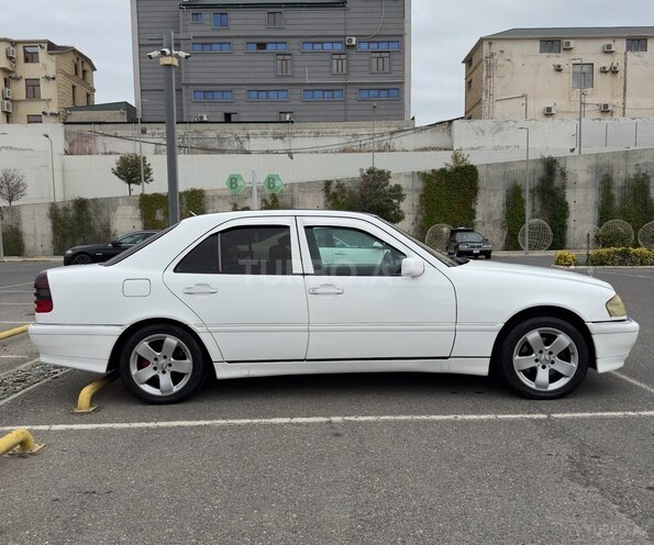 Mercedes C 230 1999, 210,551 km - 2.3 l - Bakı