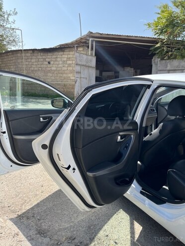 Hyundai Elantra 2014, 198,000 km - 1.8 л - Bakı
