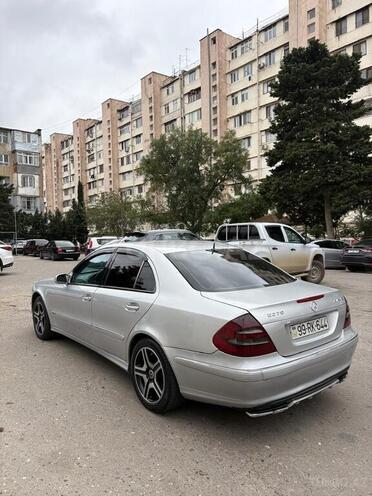 Mercedes E 270 2002, 430,000 km - 2.7 l - Bakı