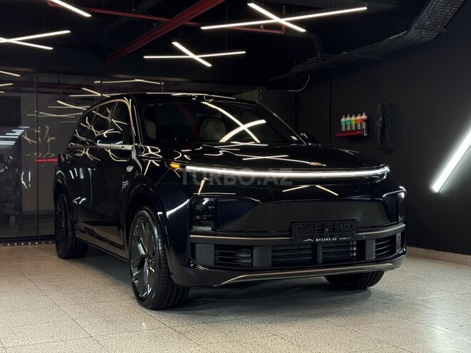 Li Auto L9-1