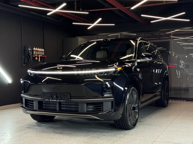 Li Auto L9-4