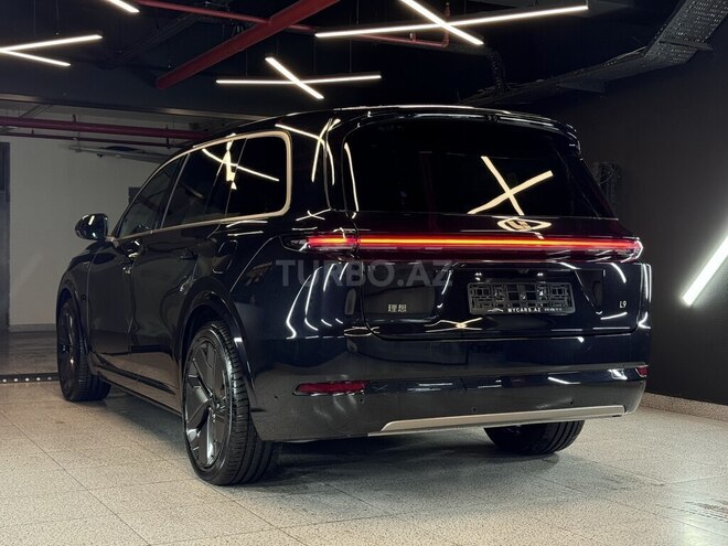Li Auto L9-9