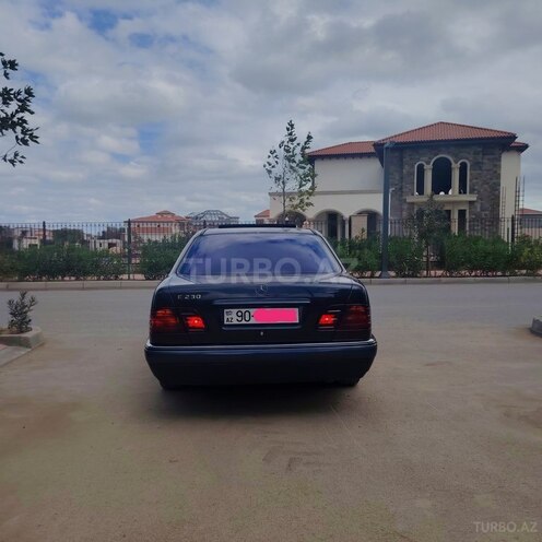 Mercedes E 230 1996, 415,200 km - 2.3 l - Bakı