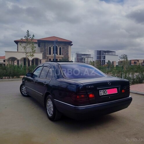 Mercedes E 230 1996, 415,200 km - 2.3 l - Bakı