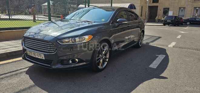 Ford Fusion (North America) 2015, 245,000 km - 2.0 л - Bakı