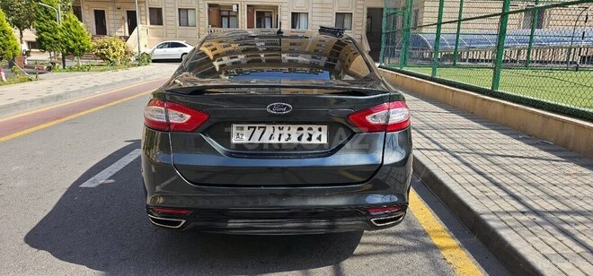 Ford Fusion (North America) 2015, 245,000 km - 2.0 л - Bakı