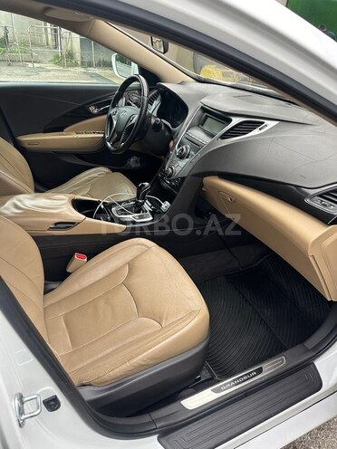 Hyundai Grandeur 2012, 230,000 km - 3.0 l - Qusar