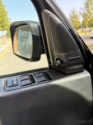 Land Rover Discovery-12