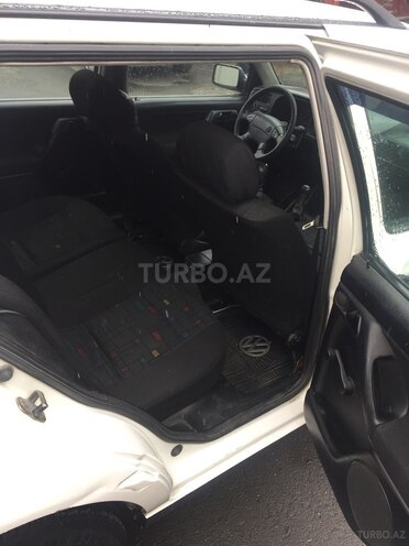 Volkswagen Golf 1999, 262,624 km - 1.9 l - Zaqatala
