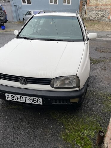 Volkswagen Golf 1999, 262,624 km - 1.9 l - Zaqatala
