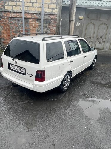 Volkswagen Golf 1999, 262,624 km - 1.9 l - Zaqatala
