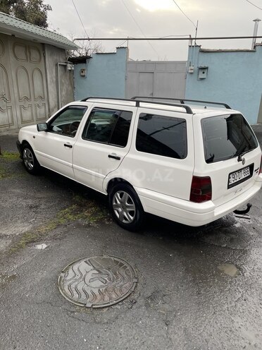 Volkswagen Golf 1999, 262,624 km - 1.9 l - Zaqatala