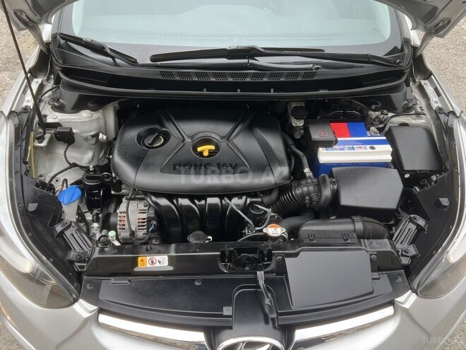 Hyundai Elantra 2015, 207,057 km - 1.8 л - Bakı