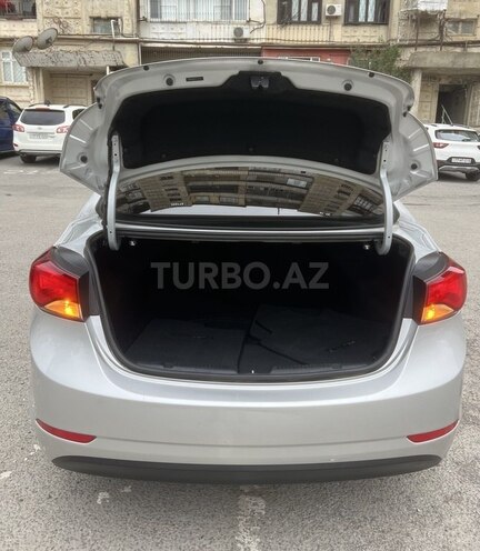 Hyundai Elantra 2015, 207,057 km - 1.8 л - Bakı