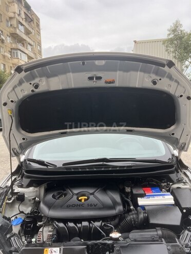 Hyundai Elantra 2015, 207,057 km - 1.8 л - Bakı