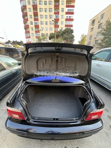 BMW 525 2002, 81,812 km - 2.5 l - Bakı