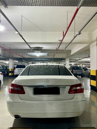 Mercedes E 250 2011, 227,000 km - 1.8 l - Bakı