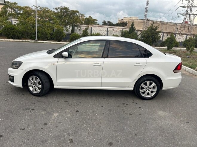 Volkswagen Polo 2018, 215,000 km - 1.6 l - Bakı