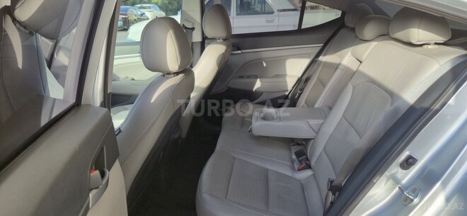 Hyundai Elantra 2016, 180,000 km - 2.0 л - Bakı