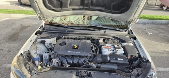 Hyundai Elantra 2016, 180,000 km - 2.0 л - Bakı