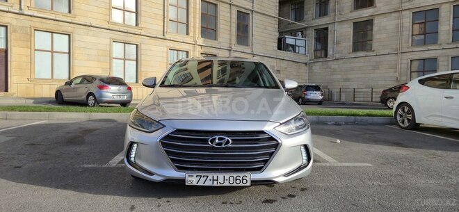 Hyundai Elantra 2016, 180,000 km - 2.0 л - Bakı