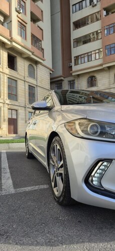 Hyundai Elantra 2016, 180,000 km - 2.0 л - Bakı