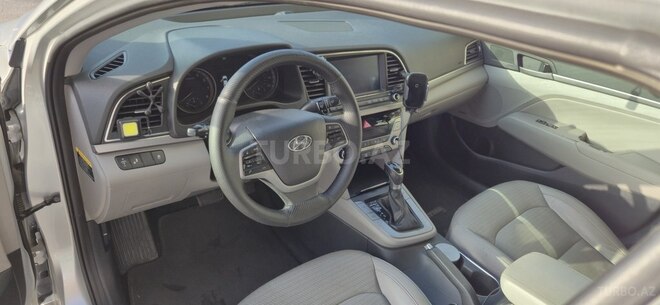 Hyundai Elantra 2016, 180,000 km - 2.0 л - Bakı