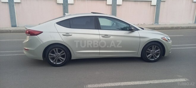Hyundai Elantra 2017, 220,480 km - 2.0 l - Bakı