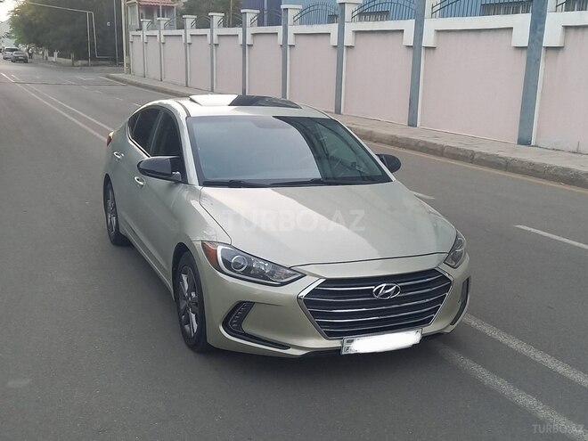 Hyundai Elantra 2017, 220,480 km - 2.0 l - Bakı