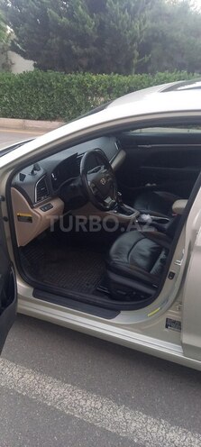 Hyundai Elantra 2017, 220,480 km - 2.0 l - Bakı
