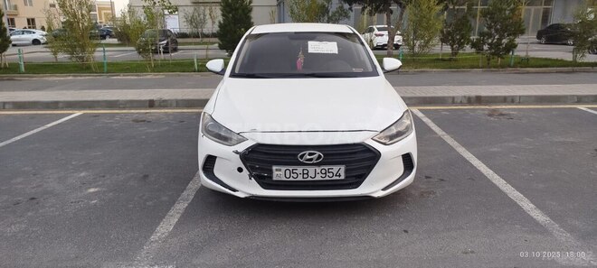 Hyundai Elantra 2016, 402,835 km - 2.0 л - Bakı